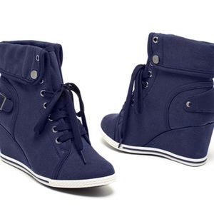 COPY - Bucco Aviva Wedge Sneakers, Blue size 10